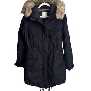 Aritzia Community Paradigm Parka — Black (Size S)